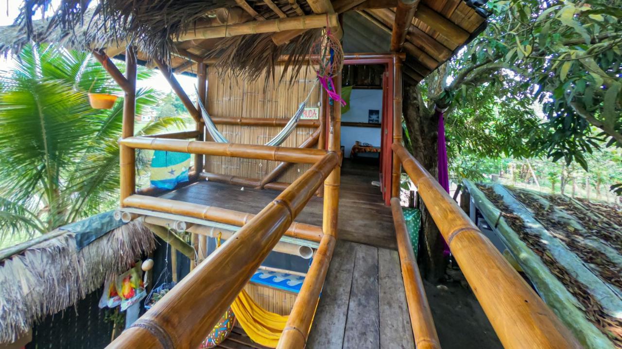 Raices Mompiche Hotel Buitenkant foto