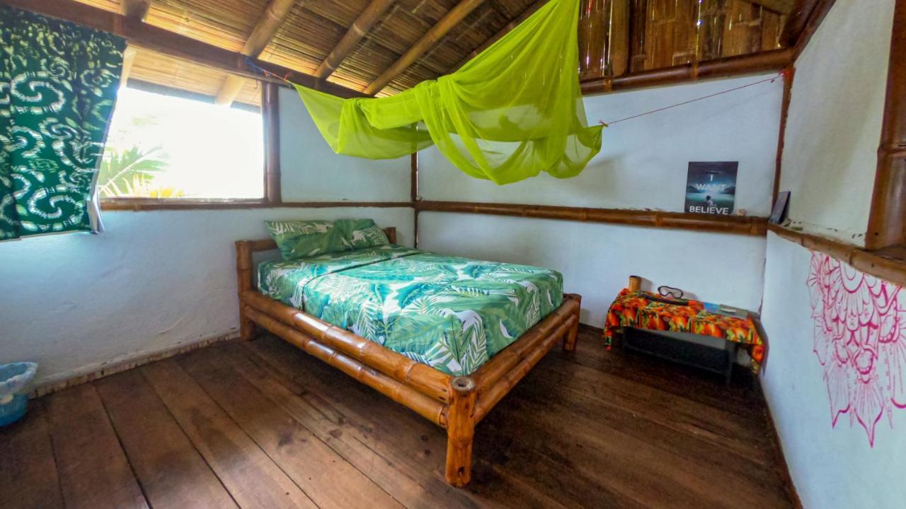 Raices Mompiche Hotel Buitenkant foto